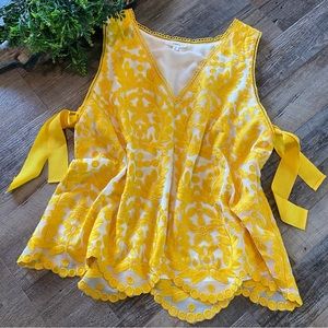 A LOVES A Yellow & White Embroidered Sleeveless Scallop Hem Tank with Tie Detail